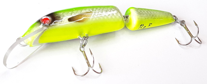 Wobler Kácel PW 93 č.12 12 g - 93 mm  / 0,4 - 0,8 m